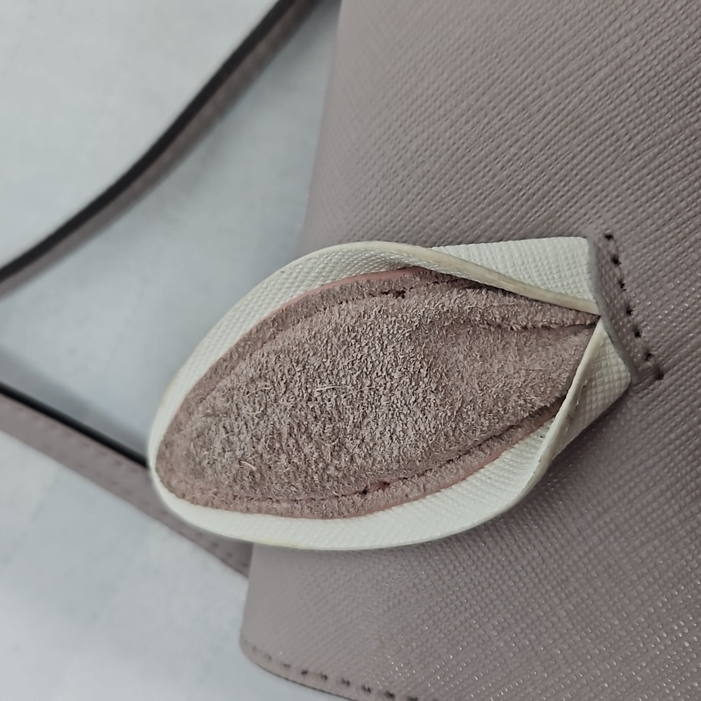 Kate Spade Rabbit Winni -Hop TO It Crossbody Bag in Taupe. - Picture 8 of 10